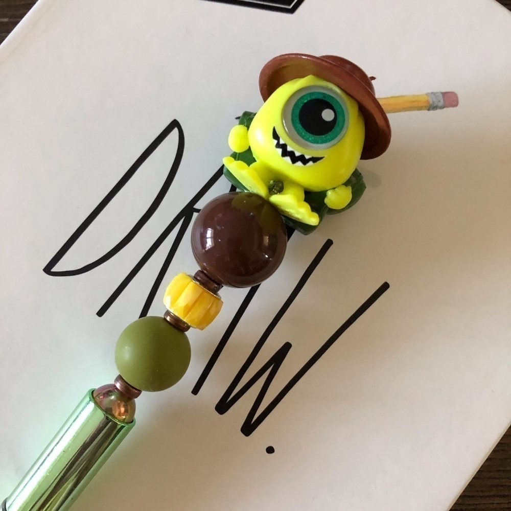 Disney Doorables: Monster INC: Mike handmade beaded pen